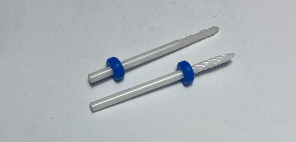 Punta para cutícula de cerámica banda azul 31
