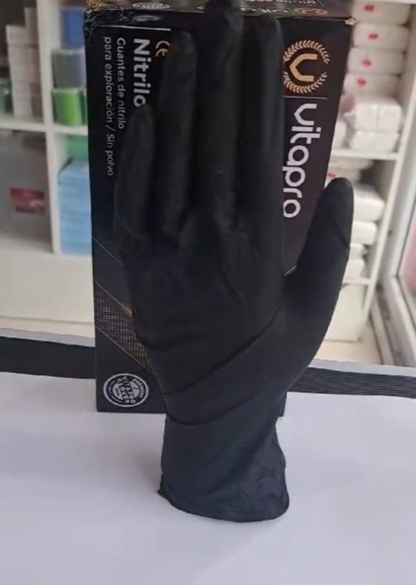Caja de Guantes Negros de Nitrilo Talla M Vitapro 100 pares